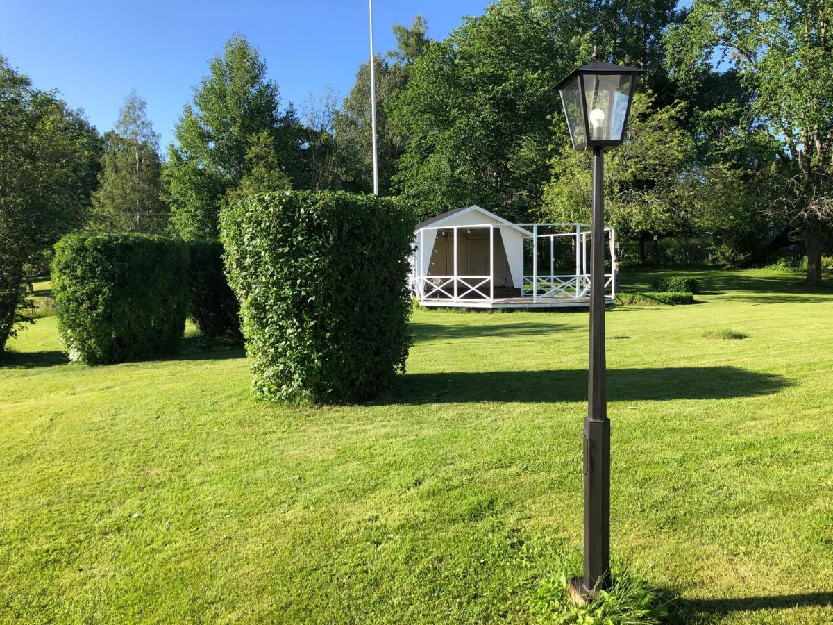 Bredsjoe Gamla Herrgard White Dream Mansion Hällefors Buitenkant foto
